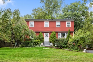 2 Fawn Ridge Ct, Harriman, NY 10926
