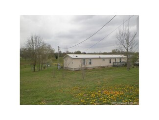 8633 Charles Davis Rd NW, Ramsey, IN 47166