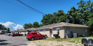 1270 Pine St, Gulf Breeze, FL 32563