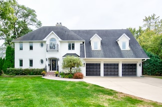 2025 Maplewood Rd, Northbrook, IL 60062