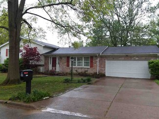 504 Holly Hill Dr, Evansville, IN 47710