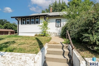 1700 E 7th St, Sioux Falls, SD 57103
