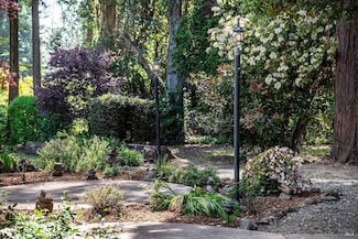972 Daniel St, Sebastopol, CA 95472