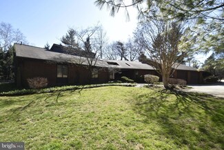 930 Mount Pleasant Rd, Bryn Mawr, PA 19010
