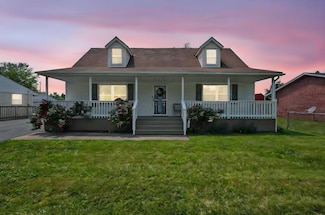 3101 Lewis Rd, Columbus, OH 43207