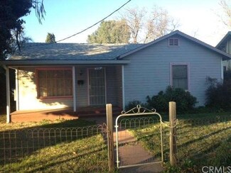 952 E 16th St, Chico, CA 95928
