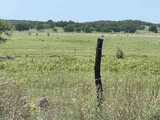 000 Bugscuffle Rd, Bowie, TX 76230
