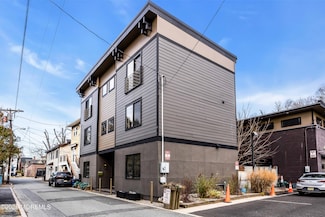 10 McCready's Alley, Lambertville, NJ 08530