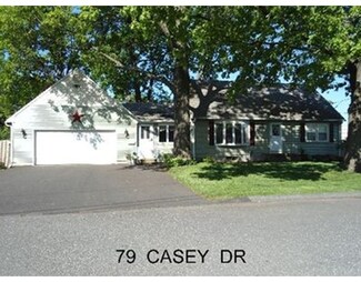 79 Casey Dr, Chicopee, MA 01020
