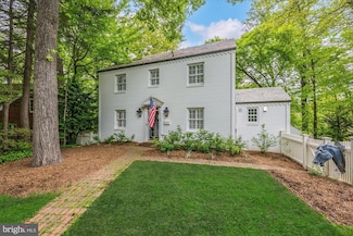 3708 23rd St N, Arlington, VA 22207