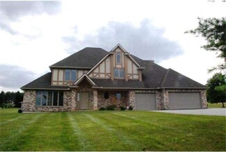3730 Apple Rd, Orefield, PA 18069
