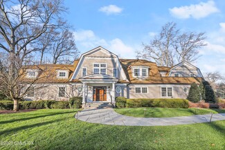 86 Winthrop Dr, Riverside, CT 06878