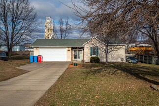968 W 2nd St, Winona, MN 55987