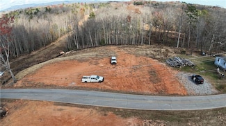 628 Roberston Loop, Clarkesville, GA 30523