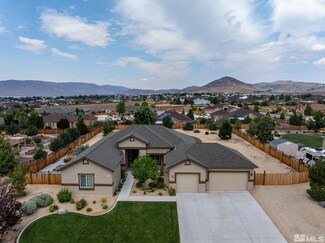 475 Sunset Springs Ln, Sparks, NV 89441