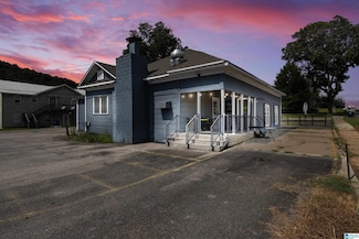 110 2nd Ave E, Oneonta, AL 35121