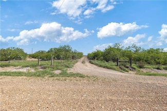 138 Paseo de La Mulada Rd, Rio Grande City, TX 78582
