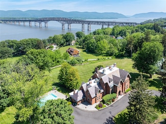 560 Grand Ave, Newburgh, NY 12550