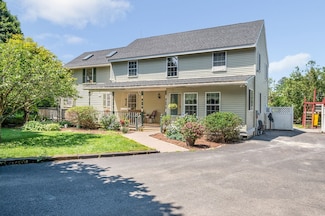 12 Bayberry Ln, Beverly, MA 01915
