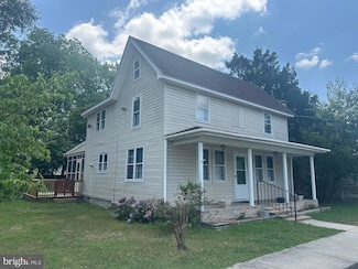 103 Howard St, Hebron, MD 21830