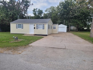 1821 C St NE, Miami, OK 74354