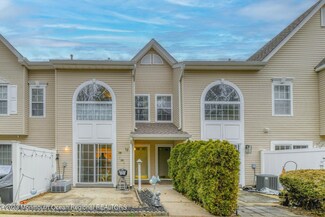 43 Phoenix Ct, Tinton Falls, NJ 07712