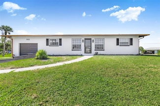 915 Suncrest Ln, Englewood, FL 34223