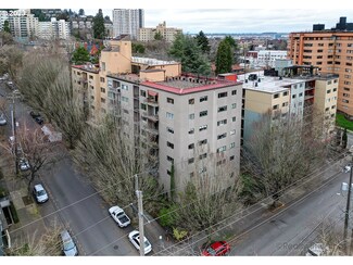 2021 SW Main St Unit 63, Portland, OR 97205