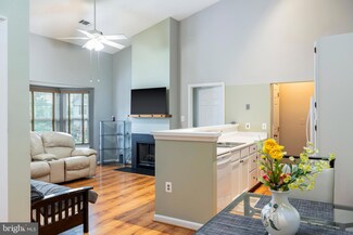 665 Constellation Square SE Unit G, Leesburg, VA 20175