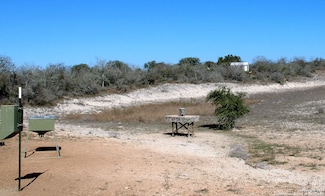 5011 County Road 112, Beeville, TX 78102