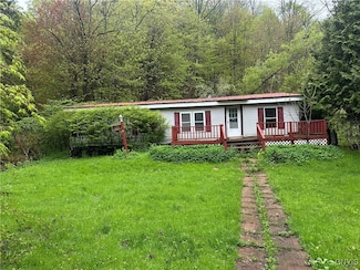 2323 Holman City Rd, Clayville, NY 13322