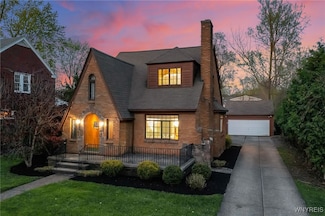 96 Amherstdale Rd, Buffalo, NY 14226