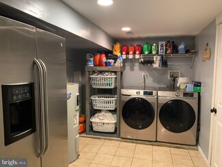 1632 Amosland Rd, Prospect Park, PA 19076