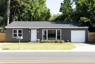 1133 W Deane St, Fayetteville, AR 72703