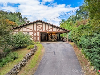 21 Gunter Dr, Waynesville, NC 28785