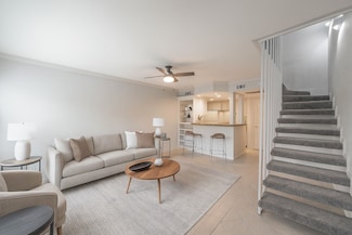 3825 Gilbert Ave Unit 204, Dallas, TX 75219