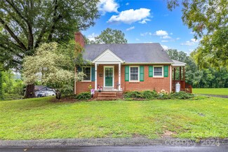 736 Bruton St, Troy, NC 27371