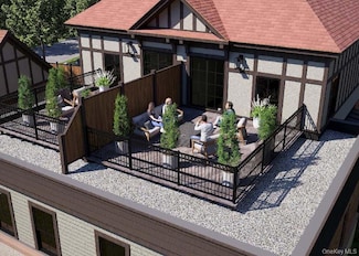 122 Regent St Unit 4, Saratoga Springs, NY 12866