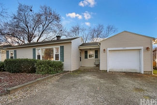 1621 Meadow Ln, McHenry, IL 60050