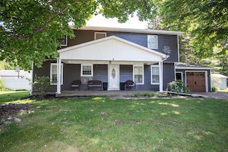 749 Irvine Dr, Erie, PA 16511