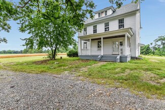 250 Rectory Rd, Loretto, VA 22509