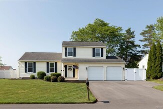 4774 Stonehurst Rd, Liverpool, NY 13090