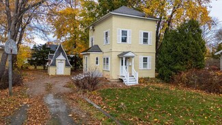131 Limerock St, Rockland, ME 04841