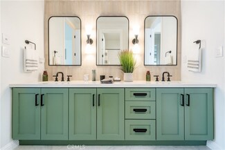 13 Goldenrod, Lake Forest, CA 92630