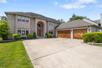 2471 Glen Eagles Dr, Olympia Fields, IL 60461