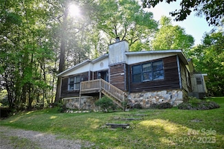 1042 Jackson Rd, Fort Lawn, SC 29714