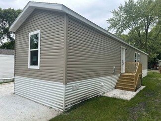 121 Jaybee Ln Unit 123, Mankato, MN 56001