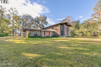 6750 Golfview St, Jacksonville, FL 32210