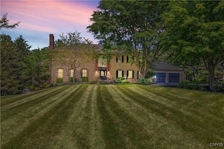 8067 Irish Mist Ln, Manlius, NY 13104