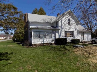 11801 N Marzane Rd, Zanesville, IN 46799